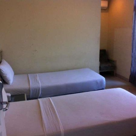בנדונג Hotel Gemilang מראה חיצוני תמונה