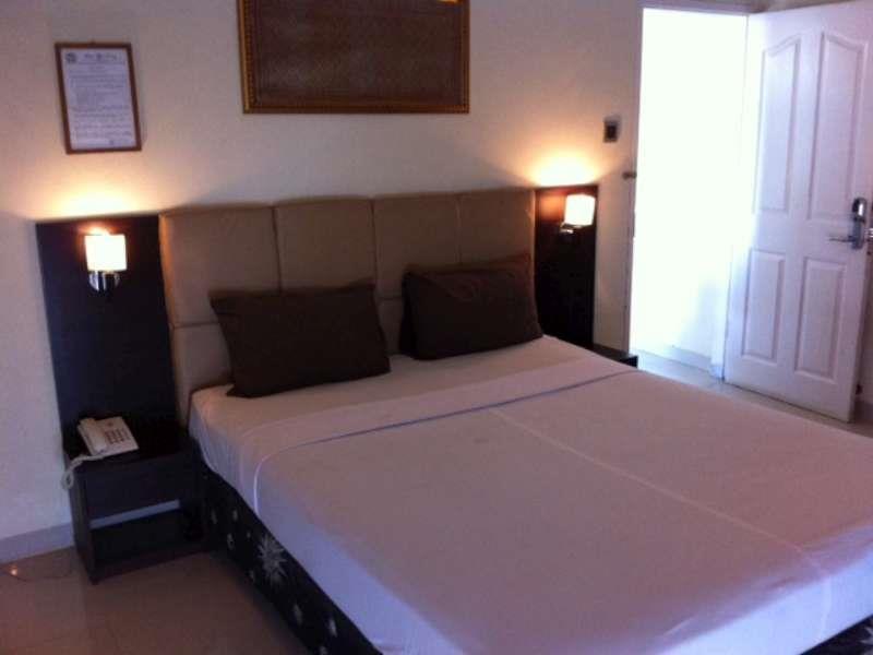 בנדונג Hotel Gemilang מראה חיצוני תמונה